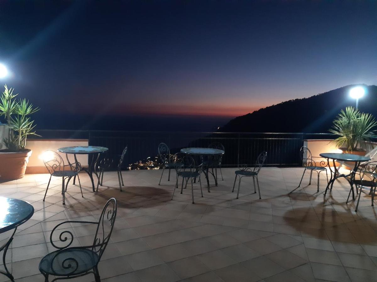 Le Marelle Hotel Furore Exterior foto