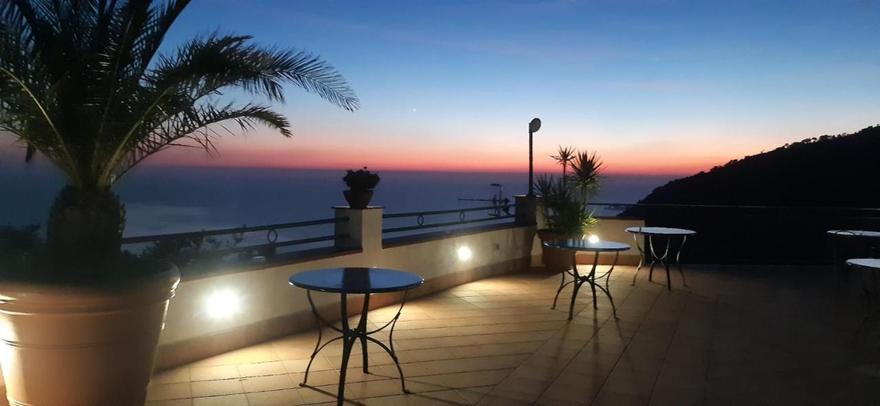 Le Marelle Hotel Furore Exterior foto