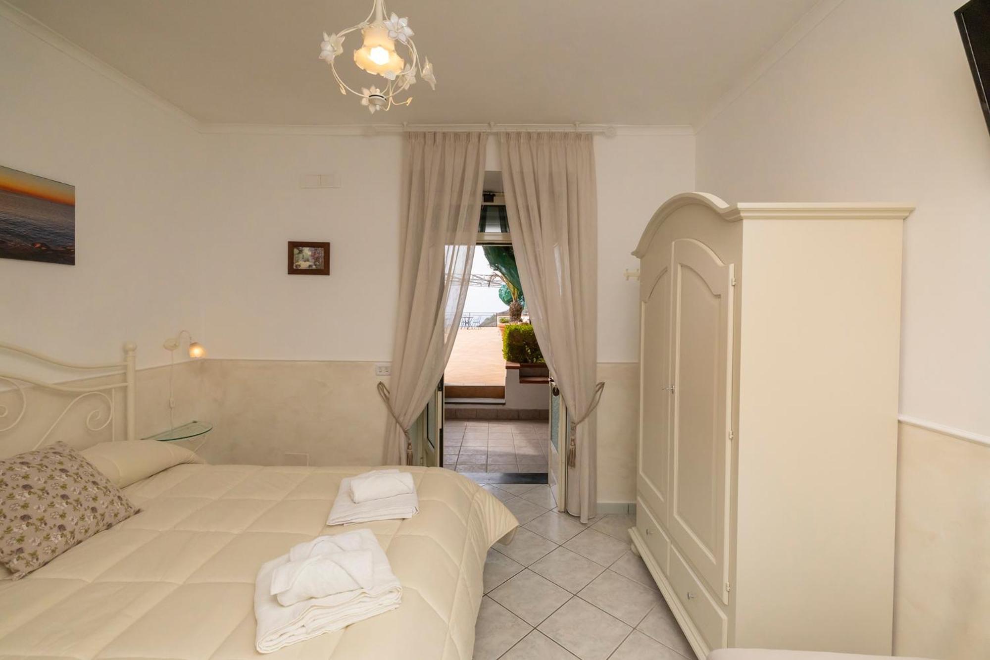 Le Marelle Hotel Furore Exterior foto