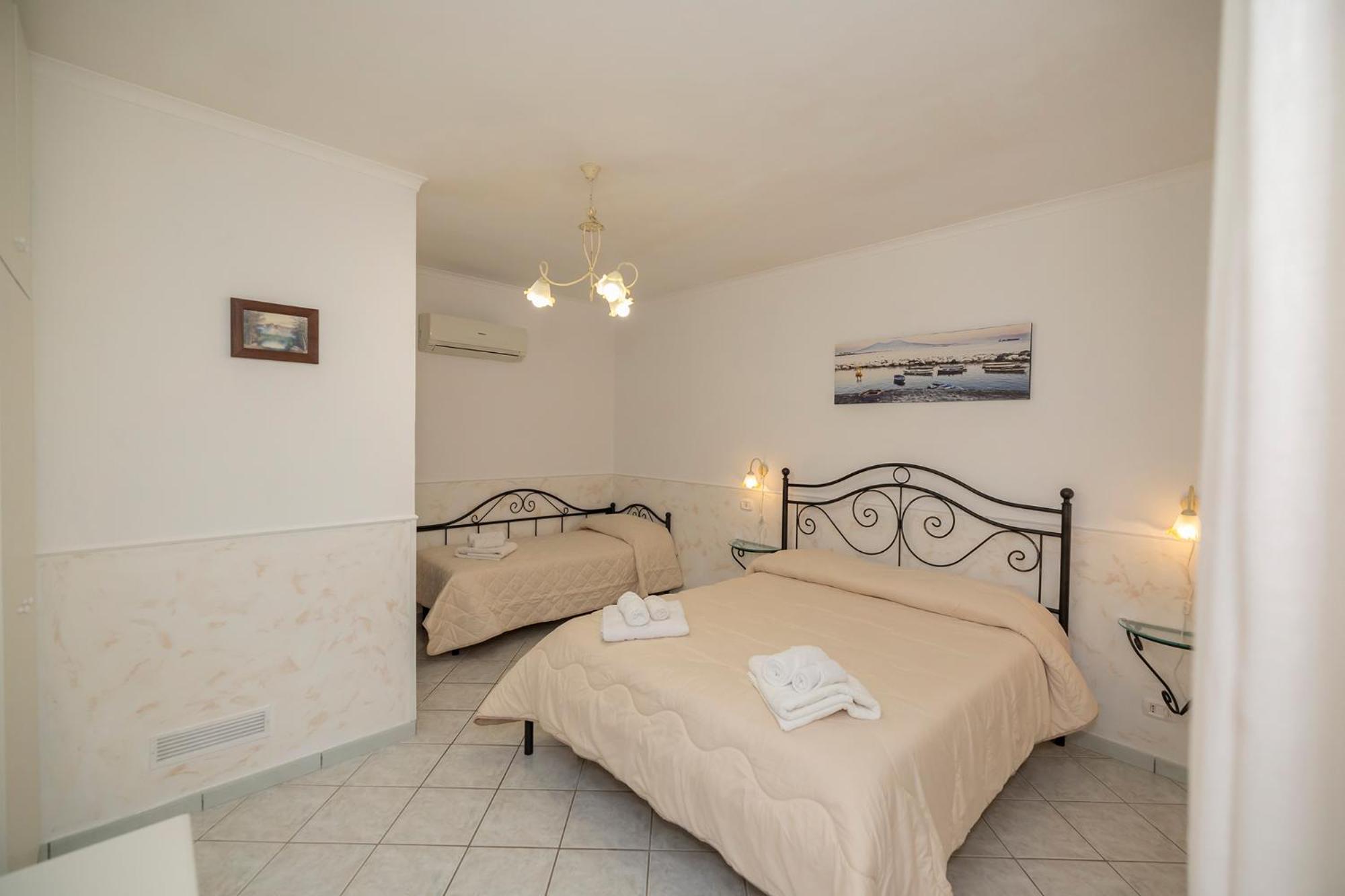 Le Marelle Hotel Furore Cameră foto